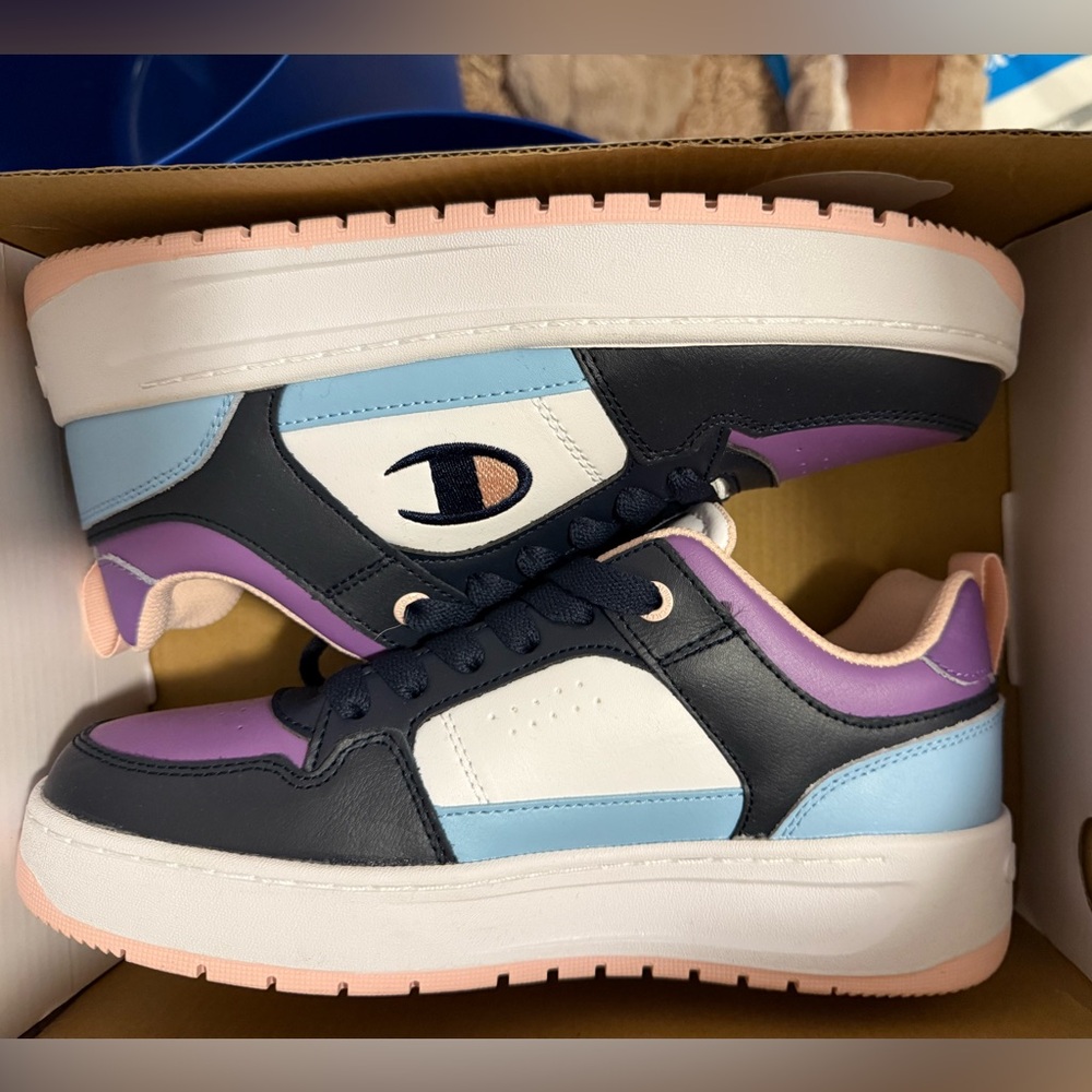 Woman's Sneakers & Athletic Shoes Champion Drome Lo CB W size 8.5